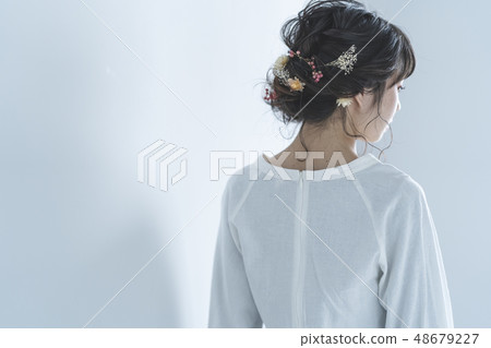 Casual wedding ladies Casual wedding ladies 48679227