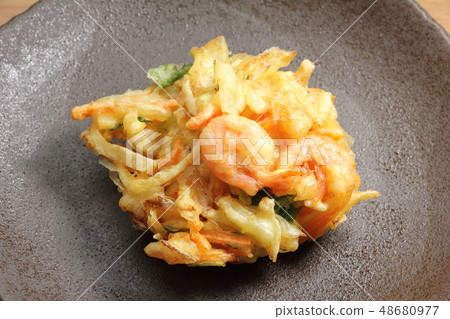 Fried tempura Fried tempura 48680977