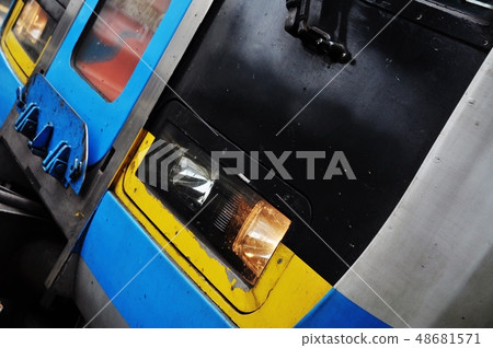 Limited Express Shimbun (2000 series) stopping at Tadotsu station Limited Express Shimbun (2000 series) stopping at Tadotsu station 48681571