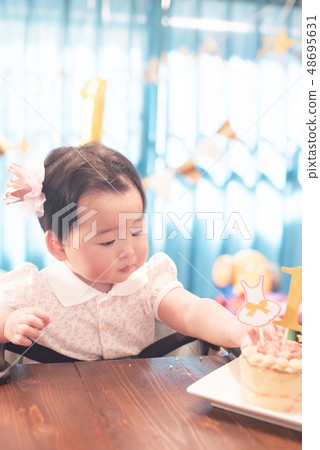 寶寶吃生日蛋糕① 寶寶吃生日蛋糕① 48695631