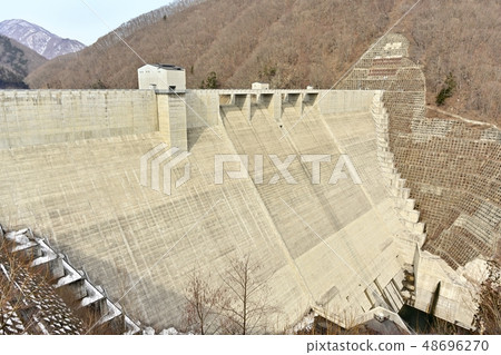 日光市Yunishikawa的Yunishigawa大壩 日光市Yunishikawa的Yunishigawa大壩 48696270