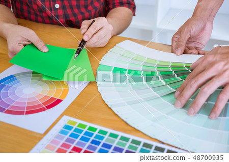 Team of Creative graphic designer meeting working on new project 48700935