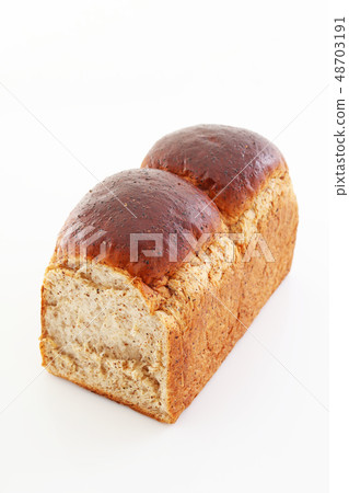 Looks tasty bread 48703191