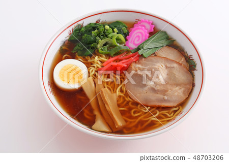 A delicious ramen 48703206