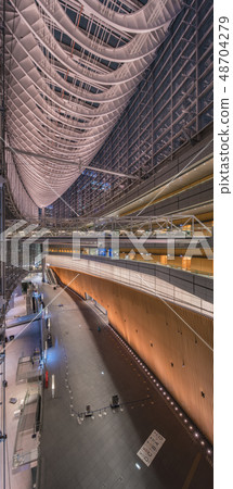 Inner view of the Tokyo International Forum in front of Yurakucho Station built by Uruguayan architect Raphael Vignol. Inner view of the Tokyo International Forum in front of Yurakucho Station built by Uruguayan architect Raphael Vignol. 48704279