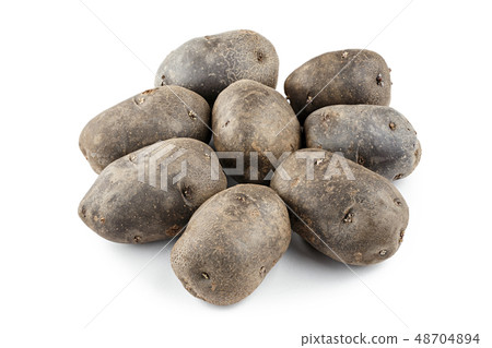 bunch of purple potatoes 48704894