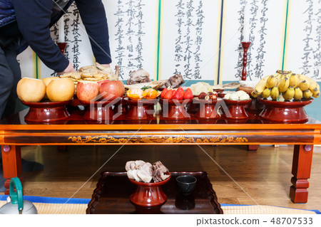 Feast (Chuseok, New Year's Day) Feast (Chuseok, New Year's Day) 48707533