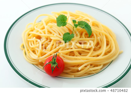 A delicious spaghetti A delicious spaghetti 48710482