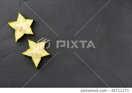 Slice carambola fruit 48711273