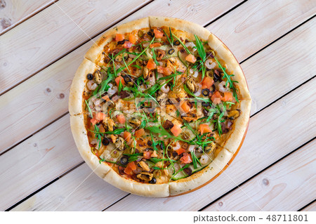 Pizza with shrimps, mussels and salmon 48711801