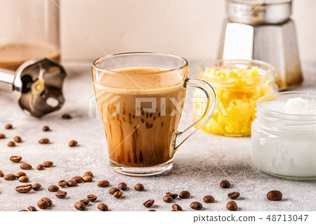 Coffee blended with ghee butter and MCT coconut Coffee blended with ghee butter and MCT coconut 48713047