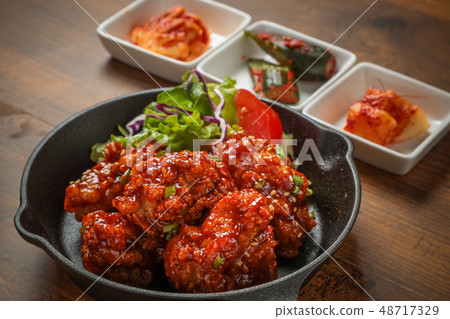 Yannyom chicken Korean spicy chicken (Yangnyeom Chicken) 48717329