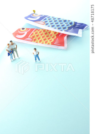 Hoping for the growth of children. 48718175