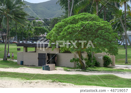 Public toilets at Kailua Beach Public toilets at Kailua Beach 48719057