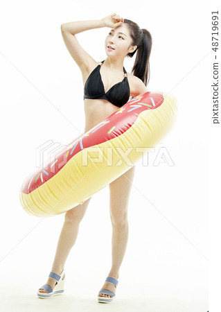 Tube, bikini, bathing suit, vacation, summer, vacation, resort, travel 48719691