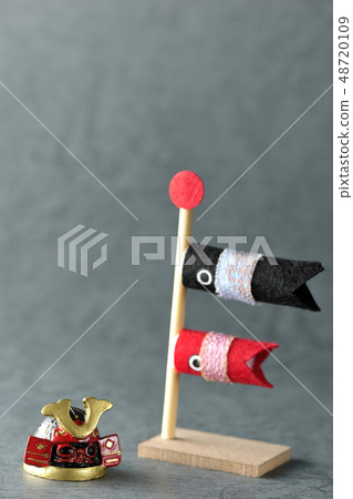 鯉魚飄帶和頭盔 48720109