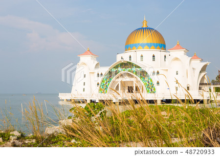 Melaka centrlal masjid selat in the sea Melaka centrlal masjid selat in the sea 48720933
