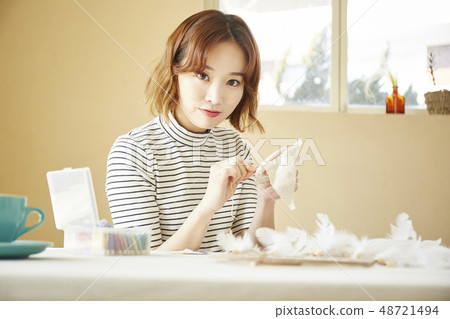 Female Lifestyle Sashimi Female Lifestyle Sashimi 48721494