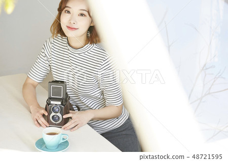 Women's lifestyle tea time Women's lifestyle tea time 48721595