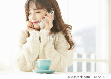 Women's lifestyle tea time Women's lifestyle tea time 48721692