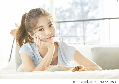 女性生活方式放鬆 女性生活方式放鬆 48721804