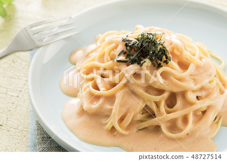 Spicy egg cream spaghetti Spicy egg cream spaghetti 48727514