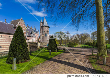 Castle Kasteel Heeswijk in Netherlands 48731698