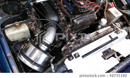 AE86 alternator and air cleaner AE86 alternator and air cleaner 48735380