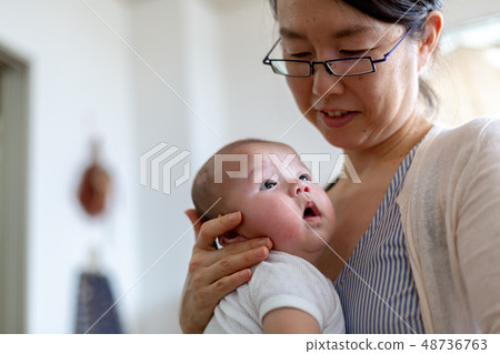 Baby and mother parent and child 48736763