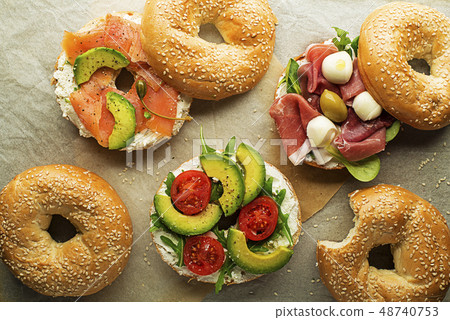Bagel sandwich healthy 48740753