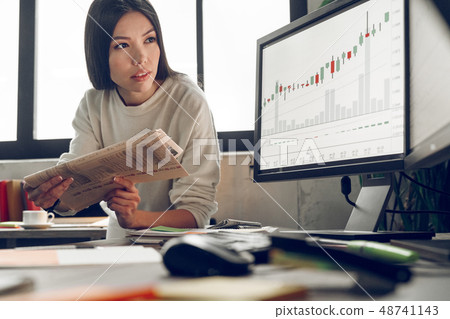 Indicators of the currency market in the newspaper Indicators of the currency market in the newspaper 48741143