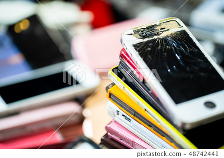 Urban Mine Small Appliances Recycling Law Mobile phone Sumaho Garakae Used Sumaho Junk 48742441