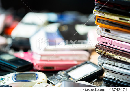 Urban Mine Small Appliances Recycling Law Mobile phone Sumaho Garakae Used Sumaho Junk 48742474