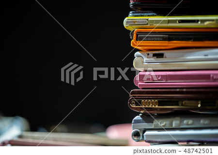 城市礦山小家電回收法手機Sumaho Garakae使用Sumaho垃圾 48742501