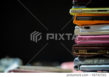 城市礦山小家電回收法手機Sumaho Garakae使用Sumaho垃圾 48742502