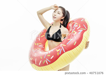 Tube, bikini, bathing suit, vacation, summer, vacation, resort, travel 48751876