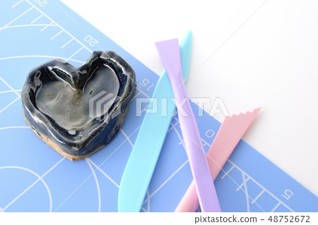 Handmade heart plate Handmade heart plate 48752672