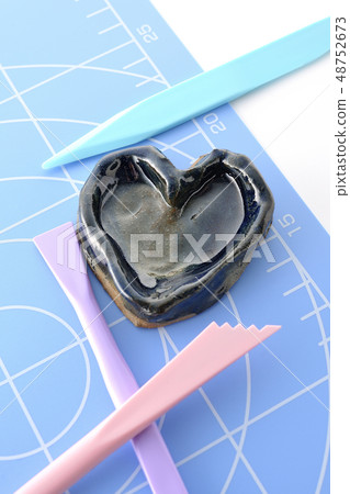Handmade heart plate Handmade heart plate 48752673