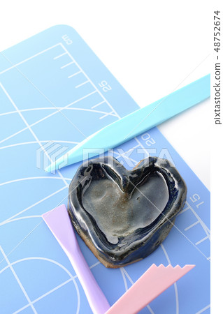 Handmade heart plate Handmade heart plate 48752674