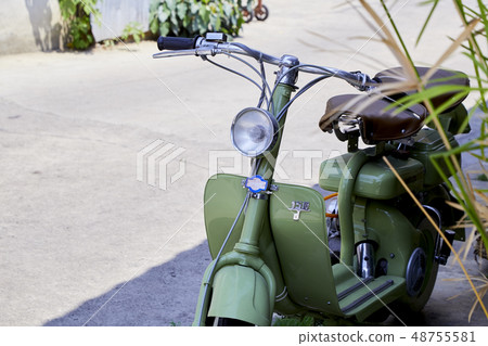 vintage Italian scooter of the Lambretta vintage Italian scooter of the Lambretta 48755581
