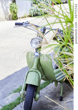 vintage Italian scooter of the Lambretta vintage Italian scooter of the Lambretta 48755582
