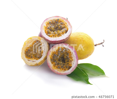 Passion fruit isolated on white background 48756071