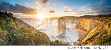 Panoramic view of Twelve Apostles, Australia. 48761214