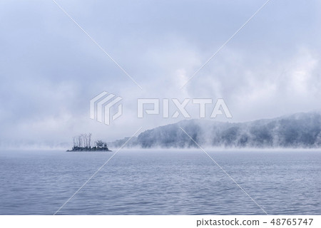 Water fog, Lake, Doomari, Yangpyeong-gun, Gyeonggi-do 48765747