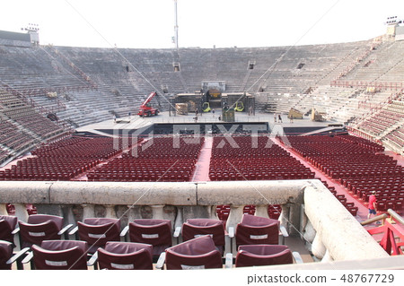 Verona Arena 48767729