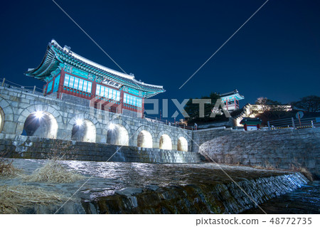 Hwahongmun, Suwon, Gyeonggi-do Hwahongmun, Suwon, Gyeonggi-do 48772735