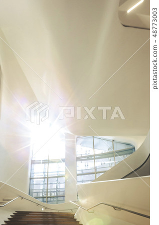 Dongdaemun Design Plaza (DDP) Seoul by Zaha Hadid 48773003