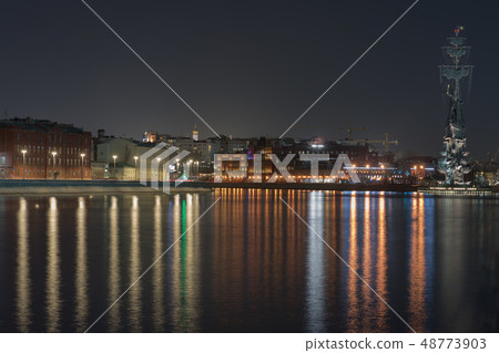 Moskva River and Peter the Great Statue.  48773903