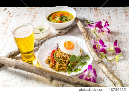 泰國食物典型的泰國烹調 48780615