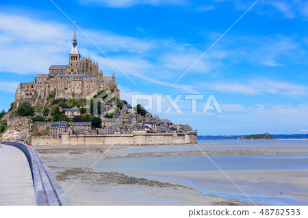 Mont Saint Michel and the blue sky 48782533